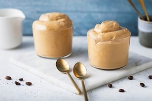 Preparazione Crema di caffè senza panna - Fase 2