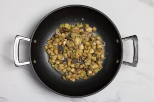 Preparazione Melanzane ripiene in padella - Fase 2