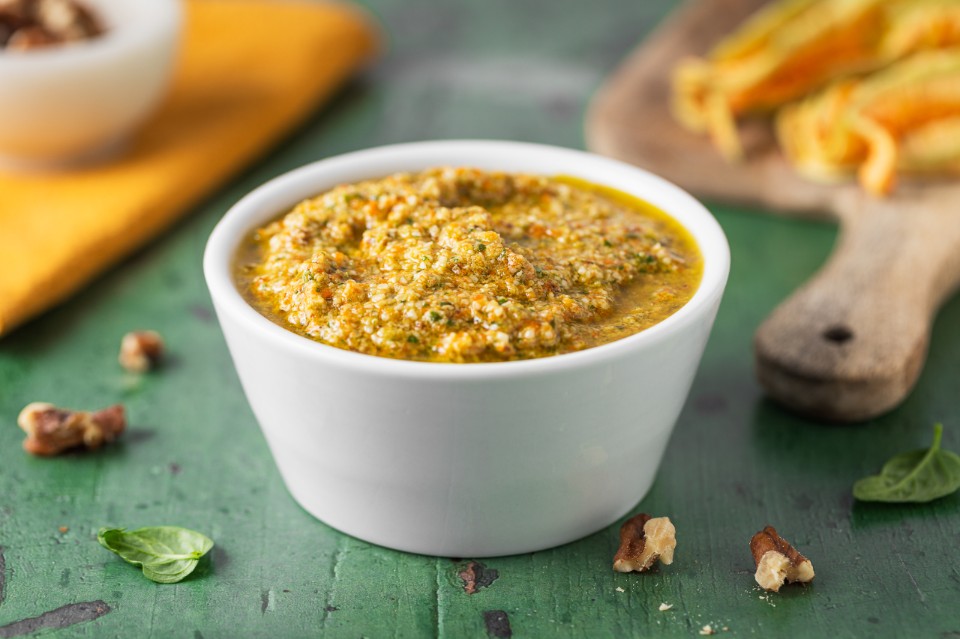 Pesto di fiori di zucca