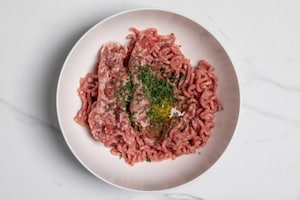 Preparazione Polpette saporite alla birra - Fase 1