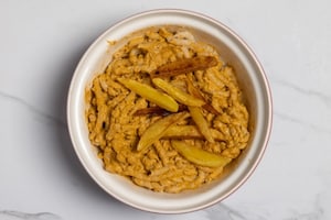 Preparazione Busiate con pesto alla trapanese e patate fritte - Fase 4