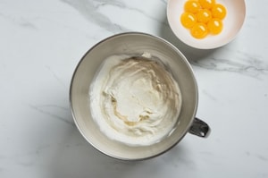 Preparazione Caprese al limone - Fase 1