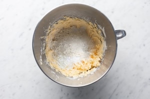 Preparazione Crumbl cookies - Fase 2