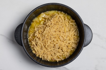 Preparazione Pasta, patate e provola - Fase 3 Preparazione Pasta, patate e provola - Fase 3