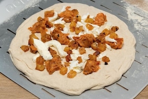 Preparazione Pizza all'ananas - Fase 3