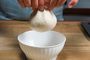 Preparazione Staglio, preforma e lievitazione in ciotola della pizza - Fase 3