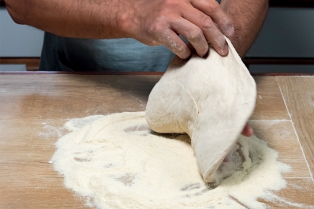 Preparazione Stesura della pizza - Fase 2 Preparazione Stesura della pizza - Fase 2