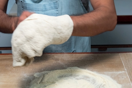 Preparazione Stesura della pizza - Fase 3 Preparazione Stesura della pizza - Fase 3