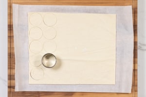 Preparazione Vol au vent con Philadelphia al Salmone Norvegese e alle Erbe Mediterranee - Fase 1