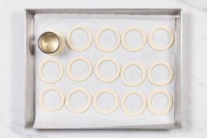 Preparazione Vol au vent con Philadelphia al Salmone Norvegese e alle Erbe Mediterranee - Fase 2