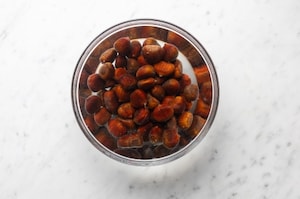 Preparazione Castagne bollite in pentola a pressione - Fase 1