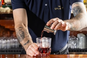 Preparazione Milano Torino cocktail - Fase 2