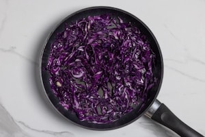 Preparazione Pasta al salmone con due ingredienti - Fase 1