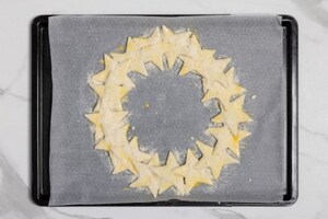 Preparazione Ghirlanda salata di Natale - Fase 3