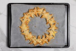 Preparazione Ghirlanda salata di Natale - Fase 3