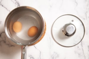Preparazione Onsen egg, salmone e patate - Fase 1
