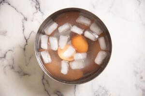 Preparazione Onsen egg, salmone e patate - Fase 1