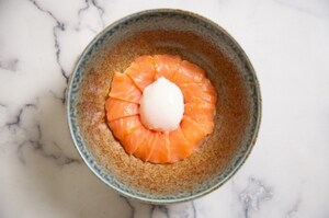 Preparazione Onsen egg, salmone e patate - Fase 6
