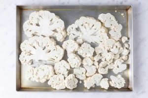 Preparazione Cavolfiore al forno con pangrattato e formaggio - Fase 1