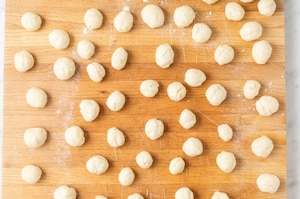 Preparazione Monkey bread - Fase 3