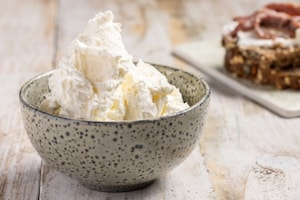 Preparazione Burro montato salato - Fase 2