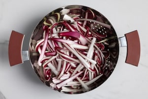 Preparazione Pasta radicchio e gorgonzola - Fase 1