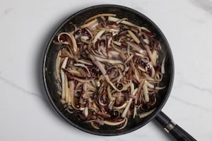 Preparazione Pasta radicchio e gorgonzola - Fase 3