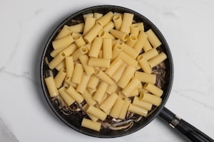 Preparazione Pasta radicchio e gorgonzola - Fase 3