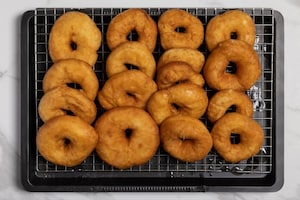 Preparazione Frati fritti - Fase 5