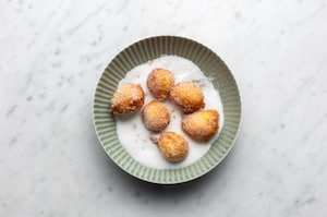 Preparazione Frittelle di Carnevale morbide - Fase 3