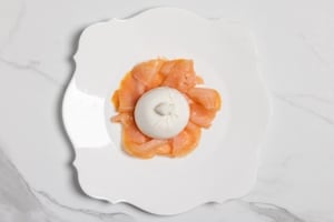 Preparazione Insalata di salmone e arance con burrata - Fase 2