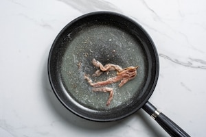 Preparazione Pasta burro e acciughe - Fase 1