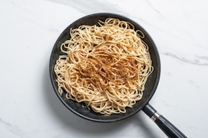 Preparazione Pasta burro e acciughe - Fase 3