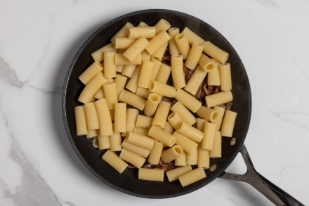 Preparazione Rigatoni alla carbonara - Fase 3 Preparazione Rigatoni alla carbonara - Fase 3