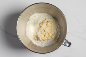 Preparazione Tarte tatin pomodorini e burrata - Fase 1