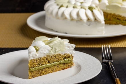 Preparazione Torta al pistacchio - Fase 9 Preparazione Torta al pistacchio - Fase 9