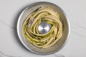 Preparazione Angelica salata di Pasqua - Fase 6