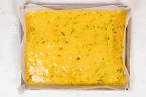 Preparazione Rotolo di frittata con Philadelphia - Fase 1