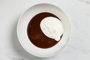 Preparazione Torta fredda al cioccolato con biscotti Oro Saiwa - Fase 3