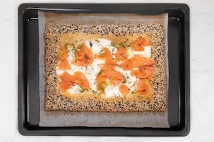 Preparazione Torta salata al salmone e Philadelphia - Fase 3