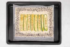 Preparazione Torta salata al salmone e Philadelphia - Fase 2