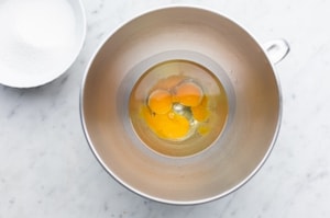 Preparazione Torta soffice allo yogurt - Fase 1