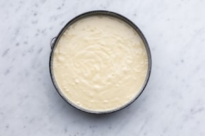 Preparazione Torta soffice allo yogurt - Fase 3