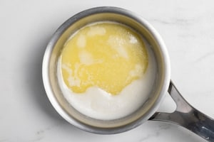 Preparazione Cheesecake classica con Oro Saiwa - Fase 1