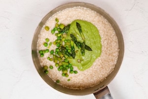 Preparazione Risotto asparagi e piselli - Fase 4