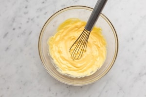 Preparazione Sfoglie dolci alle fragole - Fase 1