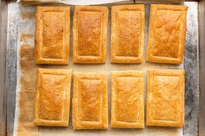 Preparazione Sfoglie dolci alle fragole - Fase 2