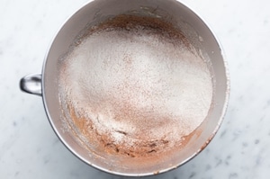 Preparazione Torta con uova di Pasqua - Fase 3