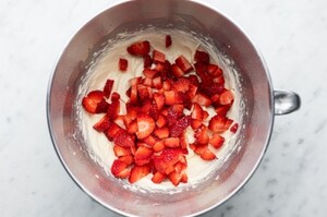 Preparazione Torta alle fragole - Fase 2
