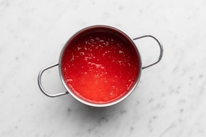 Preparazione Torta rosa alle fragole - Fase 1